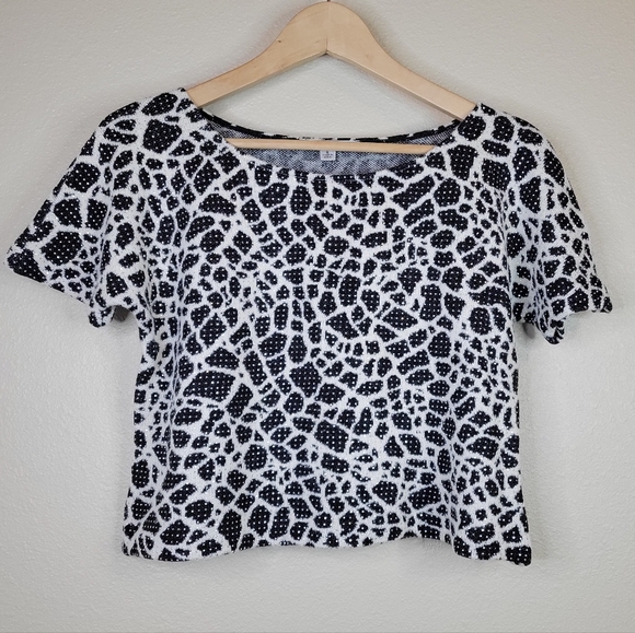 St. John Evening Black Shine Shimmer Pullover Short Sleeve Knit Crop Top Small - Picture 1 of 6